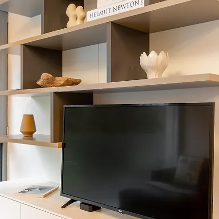 Luxury Parkside Apartment