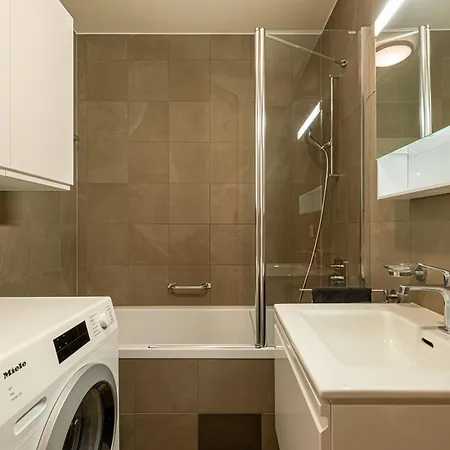 Luxury Parkside